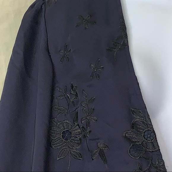 Lovers+Friends Theo Blouse Navy Embroidered - Picture 10 of 12